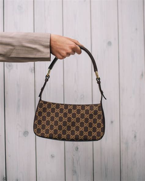 gucci baguette bag vintage